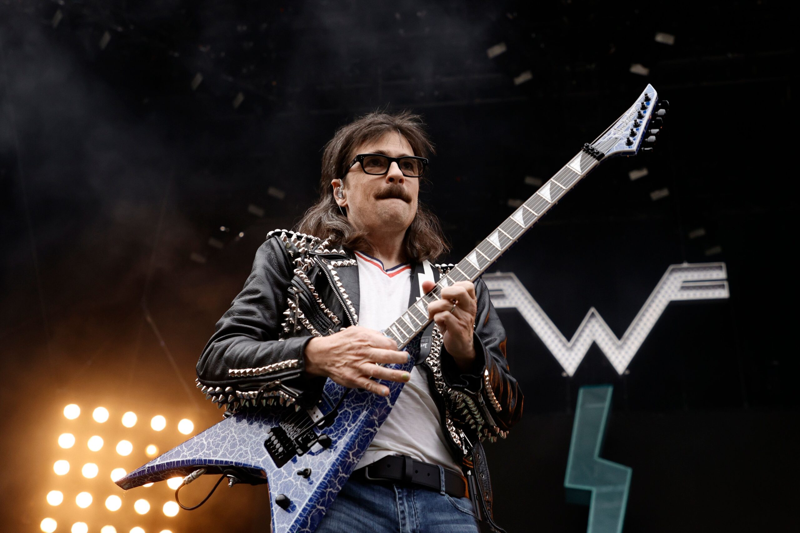 If Democrats Want To Win In 2022 They Must Focus On Weezer An Op Ed By The President Of The Weezer Appreciation Society The New Yorker