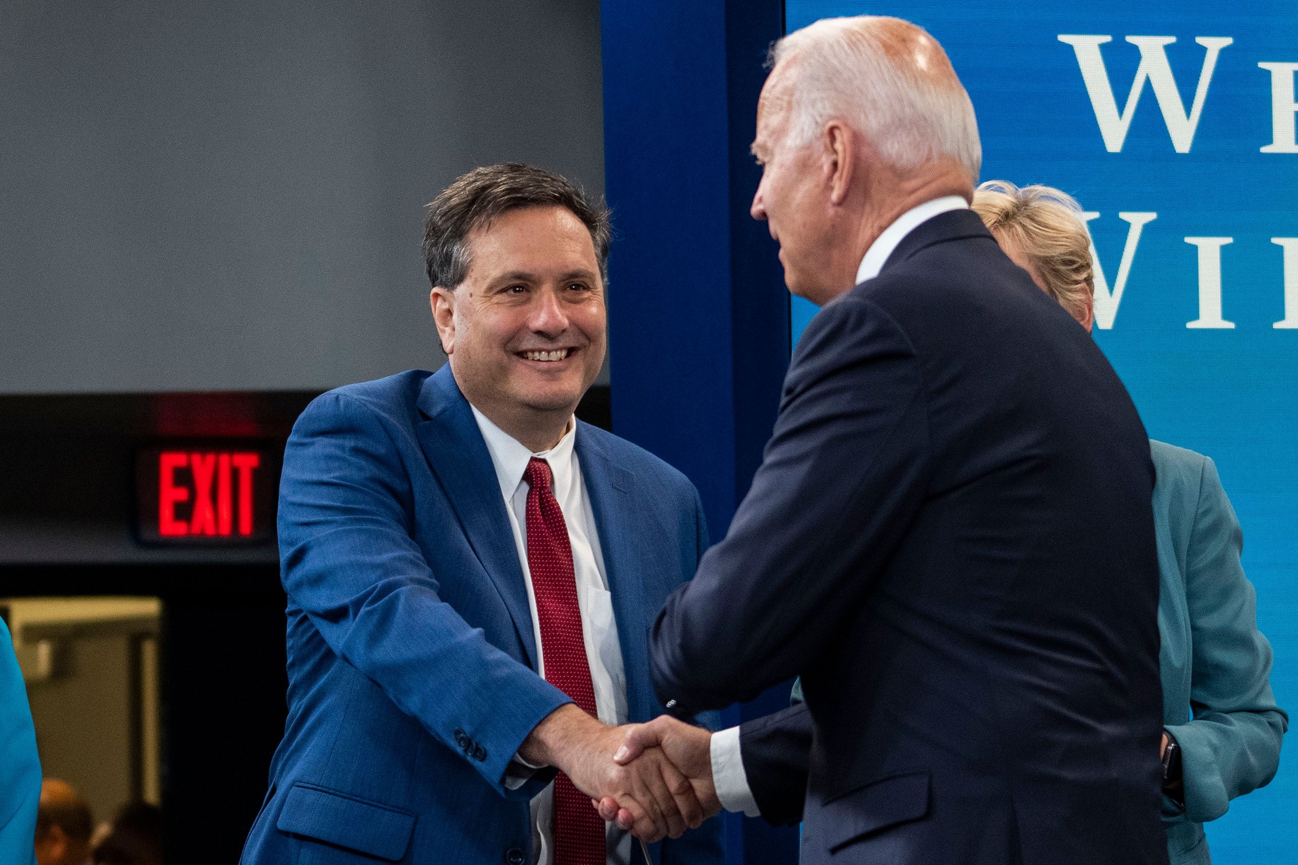 What Ron Klain Learned In The White House The New Yorker